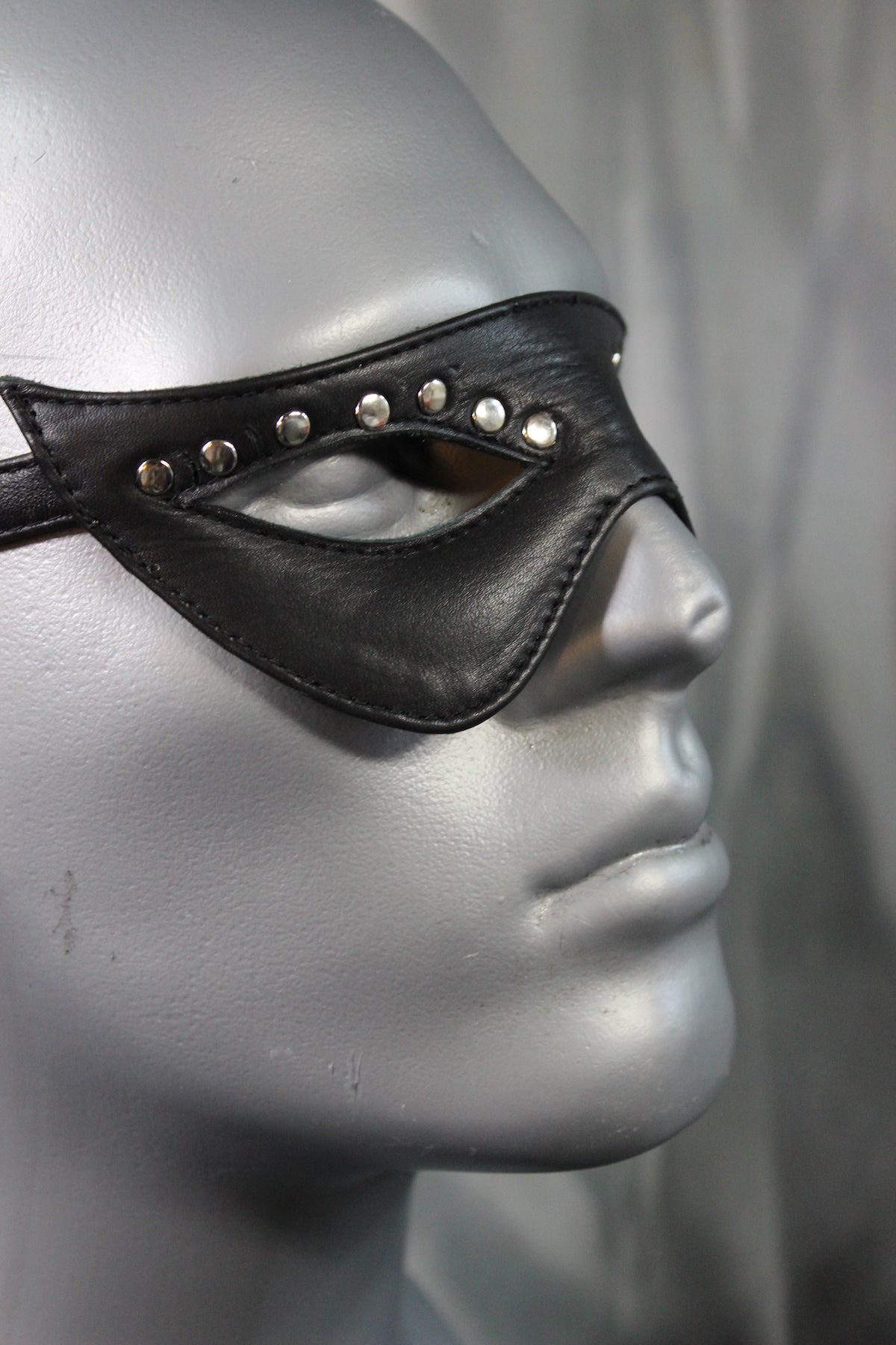 Party Mask by The Otter and The Fox - view 2