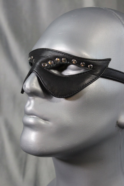 Party Mask by The Otter and The Fox - view 4