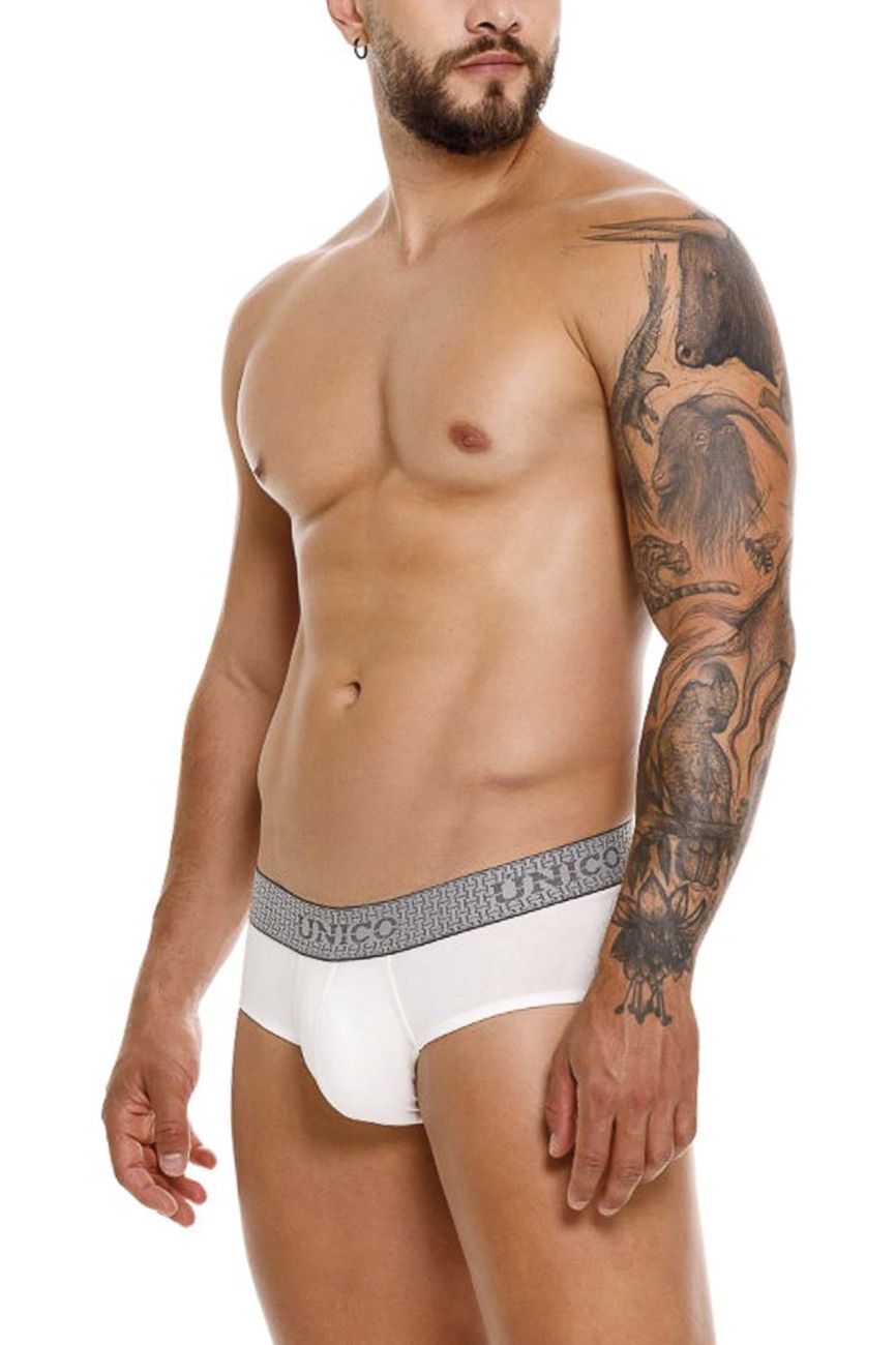 Mundo Unico Men's Underwear 25020101120 Marfil Briefs Color 02-White