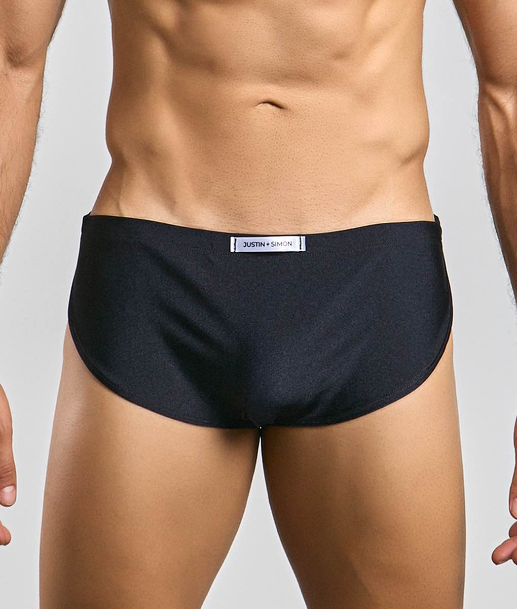 Justin + Simon Running Short | MEN Short | Malebasics | OUTFAIR | OUTFAIR