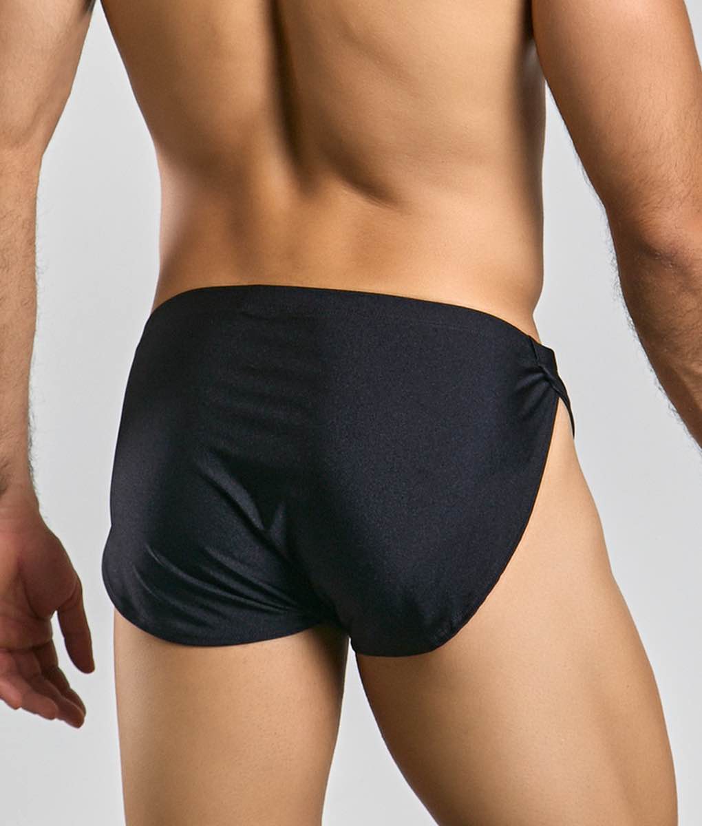 Justin + Simon Running Short | MEN Short | Malebasics | OUTFAIR | OUTFAIR
