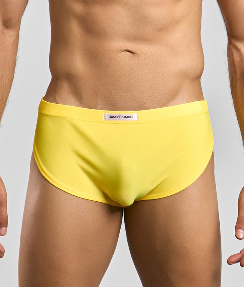 Justin + Simon Running Short | MEN Short | Malebasics | OUTFAIR | OUTFAIR