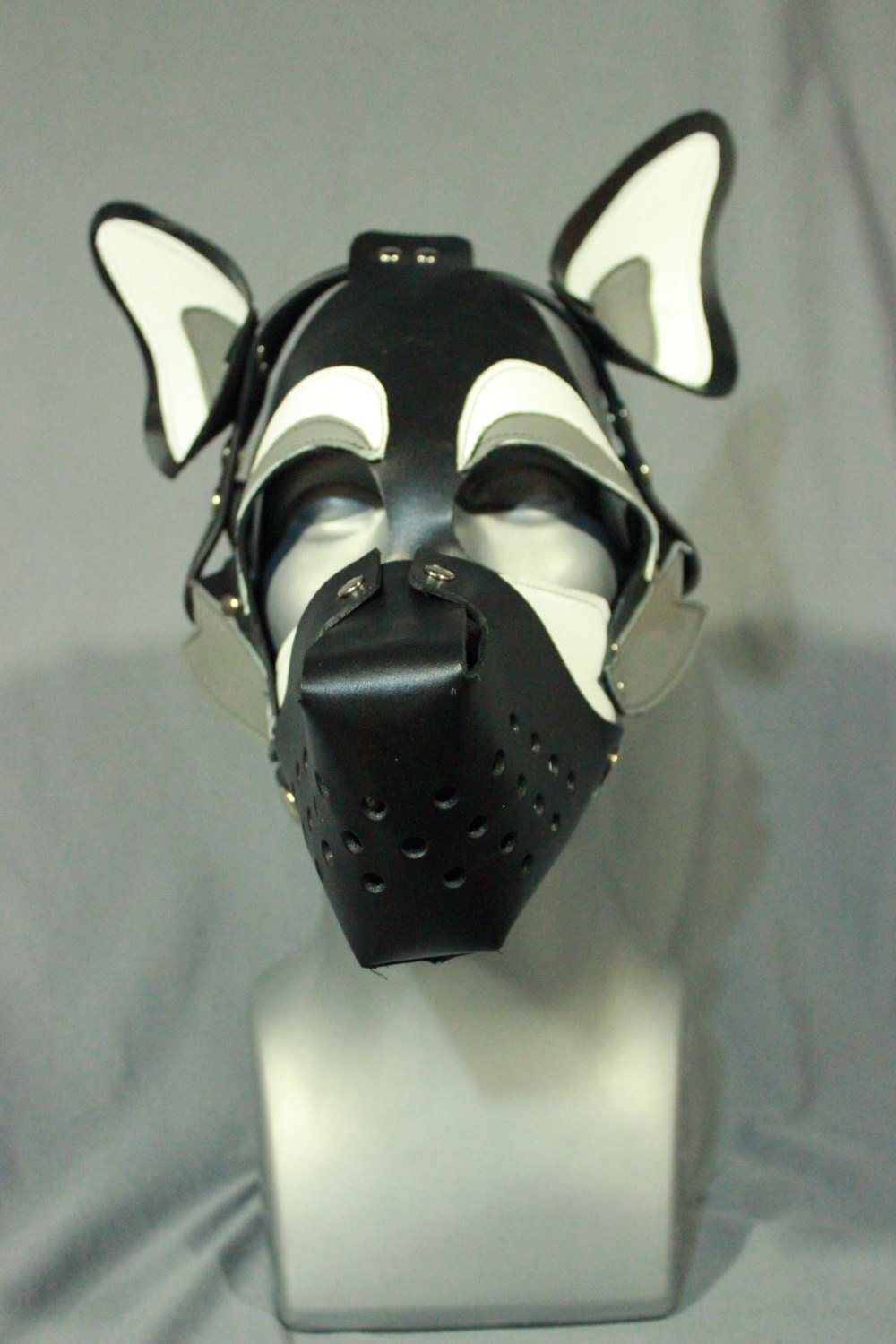 Husky style Pup Hood in Grey and White - view 3