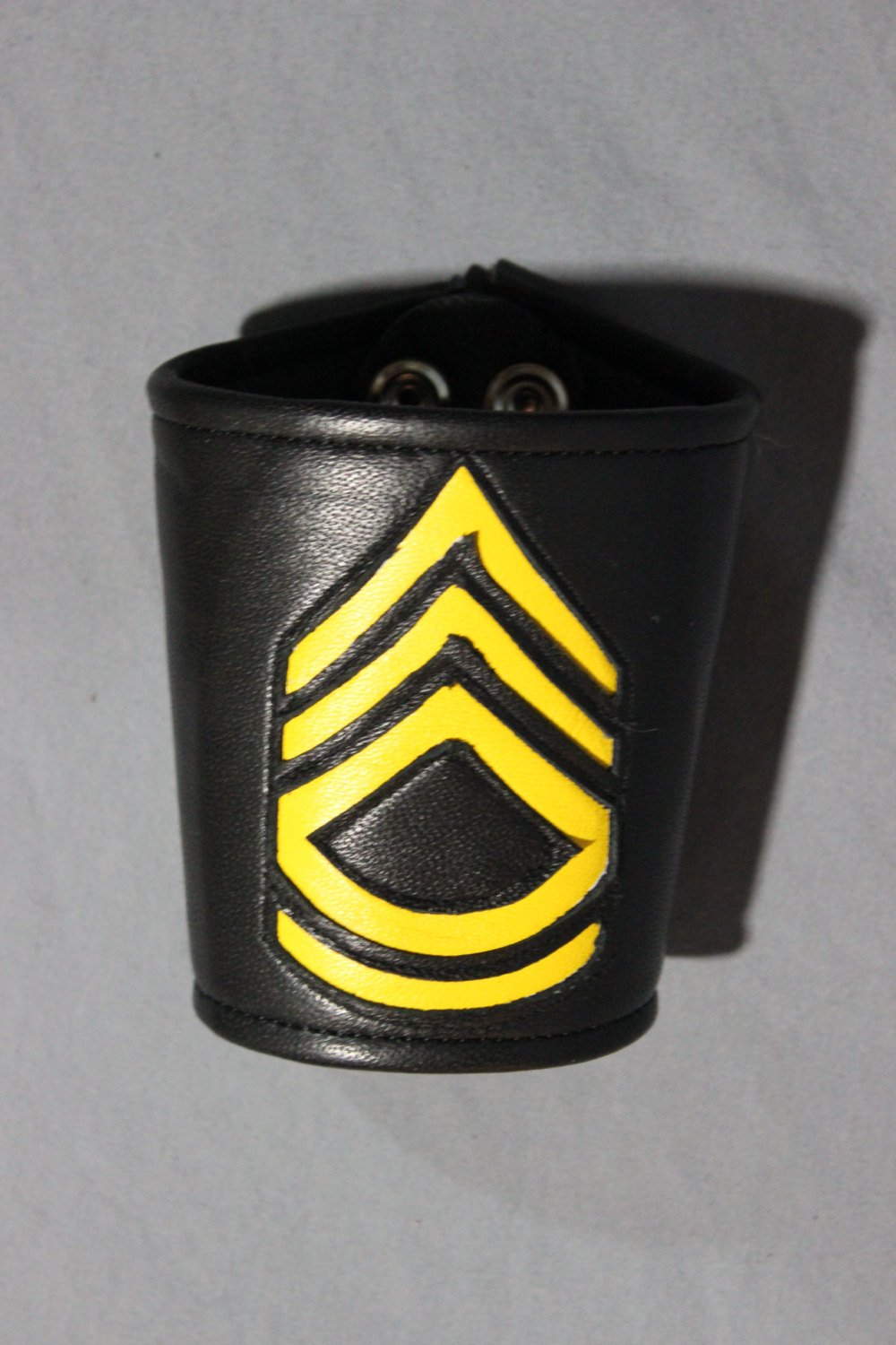 Wrist Bracer with Military Insignia - INDIVIDUAL BRACER - view 3