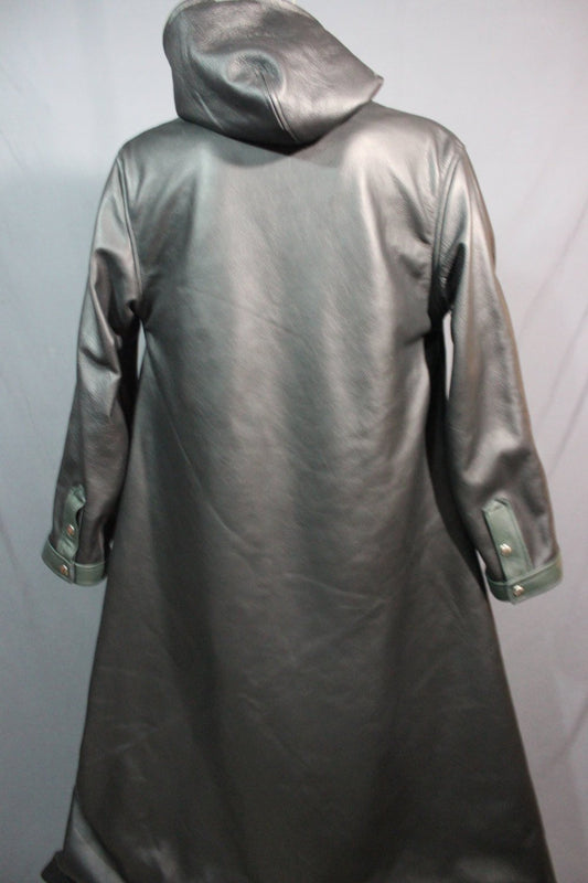 Sir Tom Matt's Collection - Leather Cape with Silk Lining - view 2