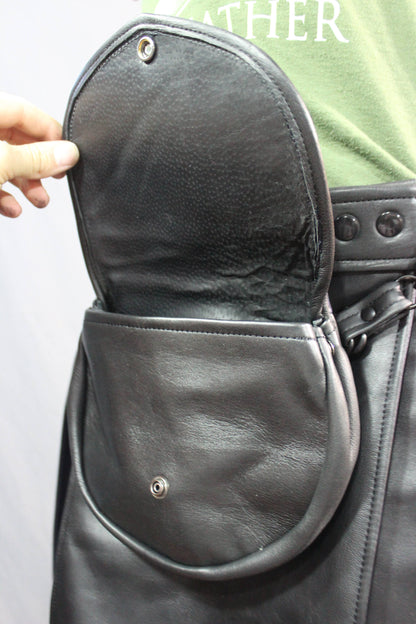 Two Tone Leather Sporran with Gunmetal Hardware - view 4