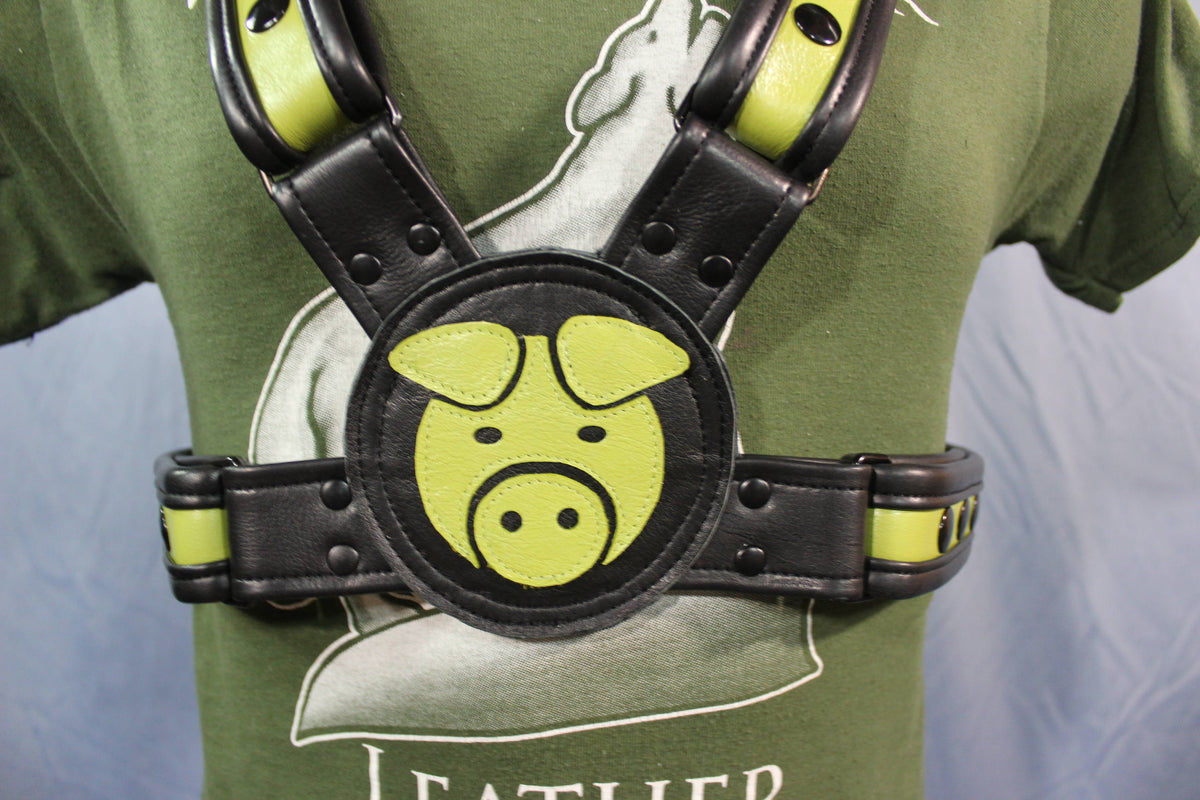 Gettin' PIGGY with it! - front view