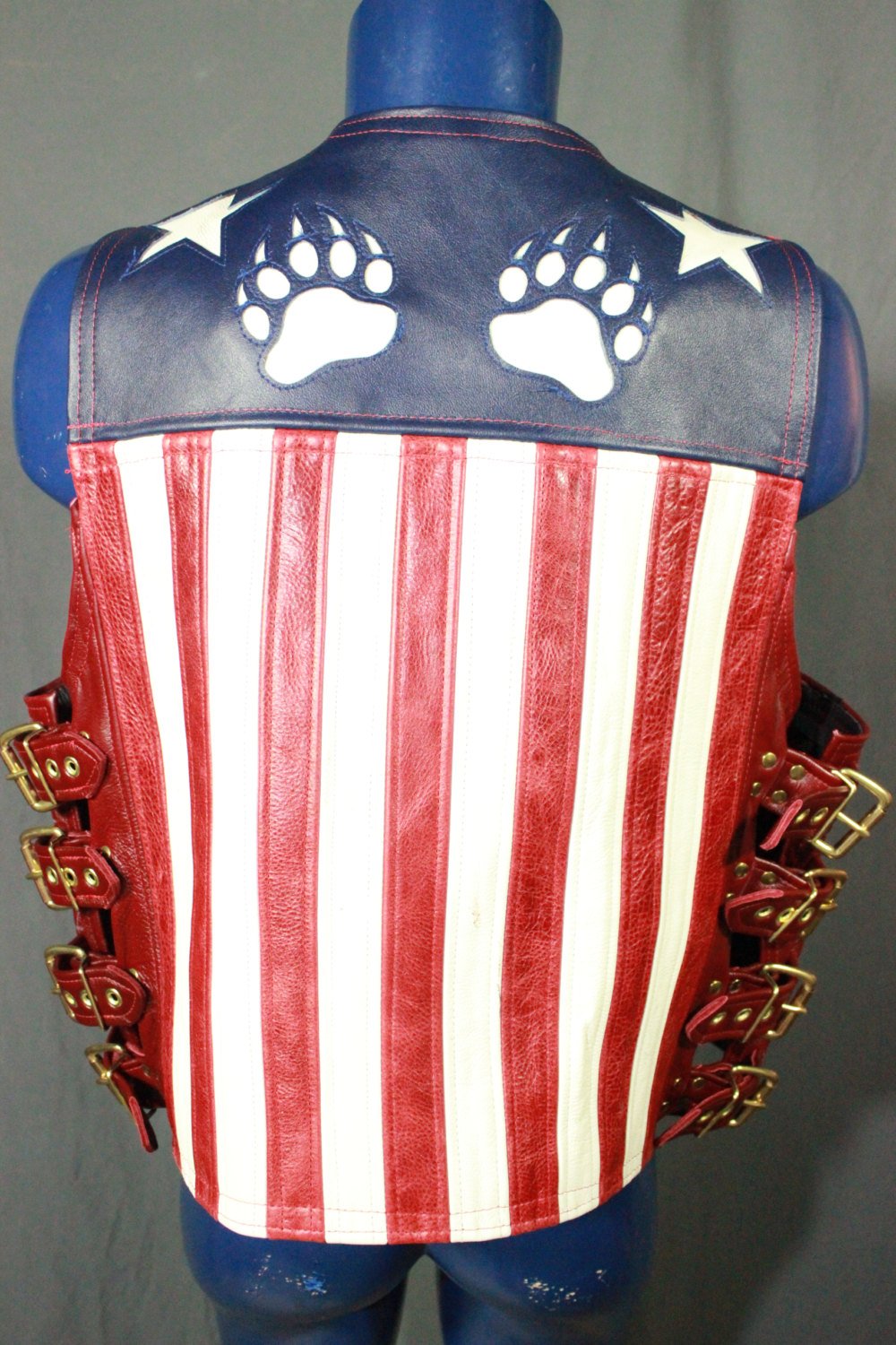 Wolfstryker's American Bear © Western Style Vest - view 2