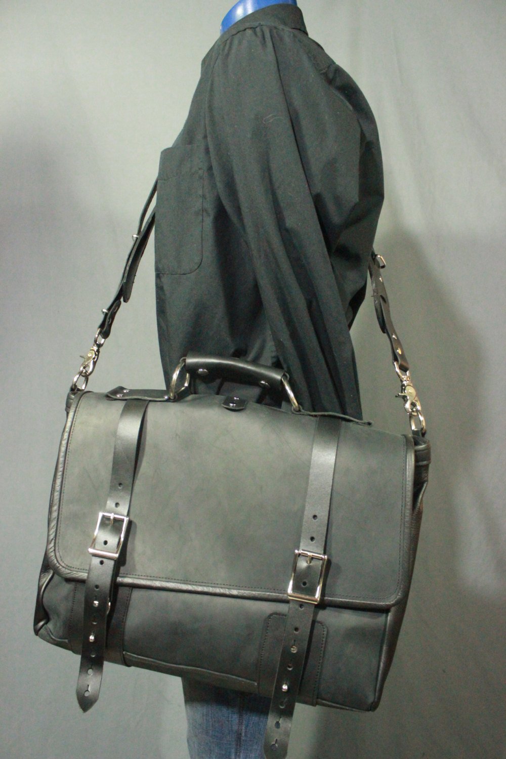 Our Finest Messenger bag! Stone OIL Tanned Leather Hand Made to Last a Lifetime! Midnight Black - view 2