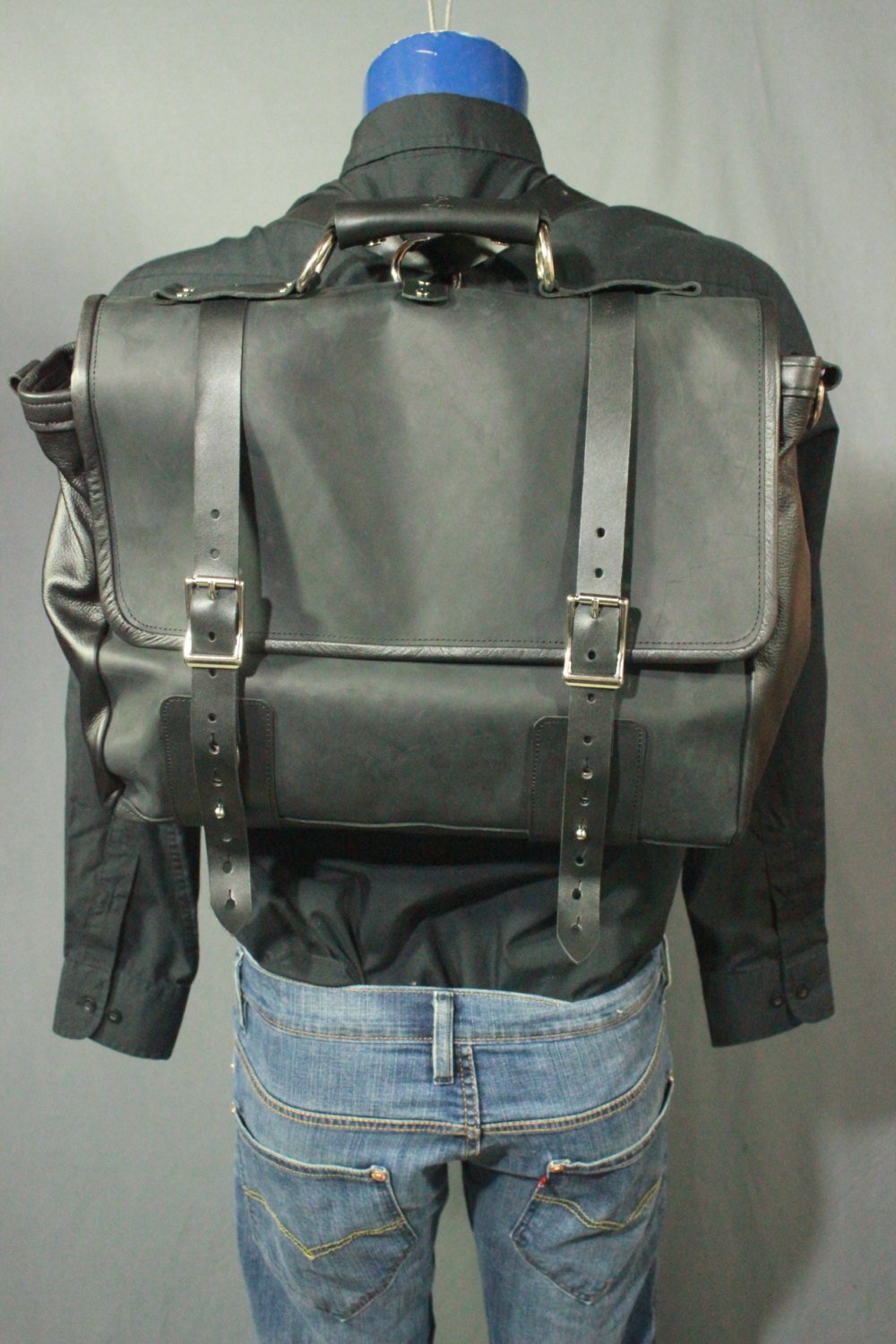 Our Finest Messenger bag! Stone OIL Tanned Leather Hand Made to Last a Lifetime! Midnight Black - view 3