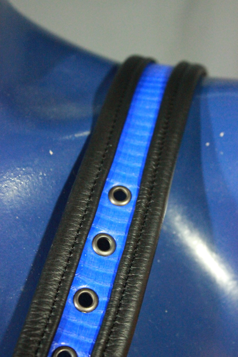 Fantastic Blue Snake Sam Browne belt with Gunmetal Hardware - view 5