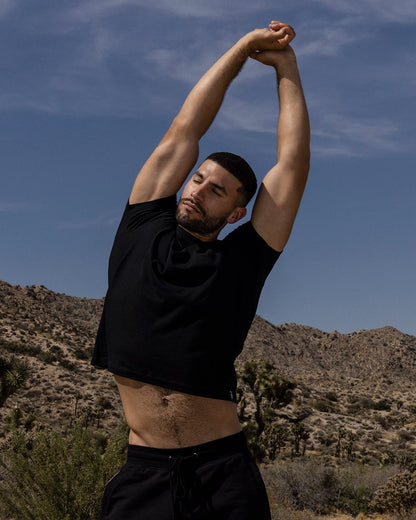 Mid Weight Cropped Fitted T-Shirt Black - view 4