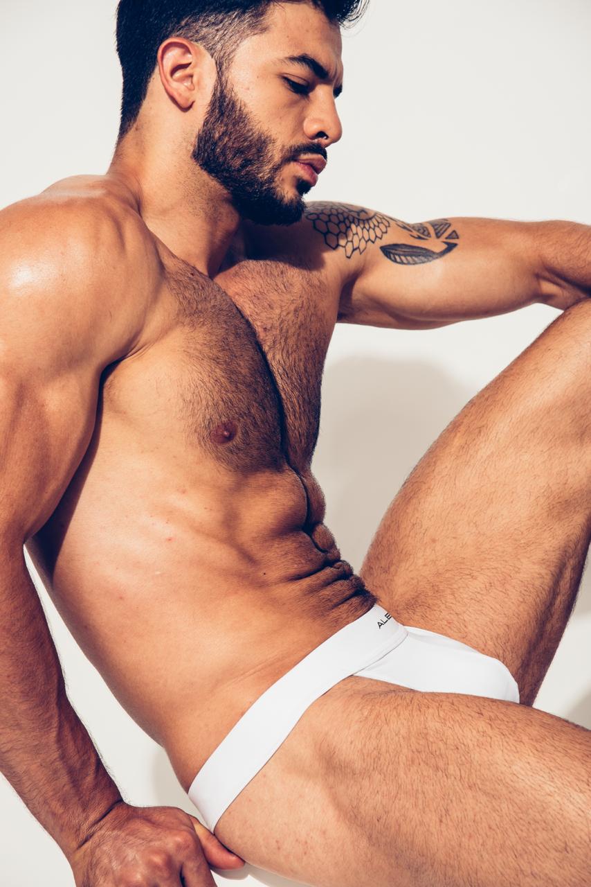 Tangy Thong White | UNDERWEAR | ALEXX | OUTFAIR