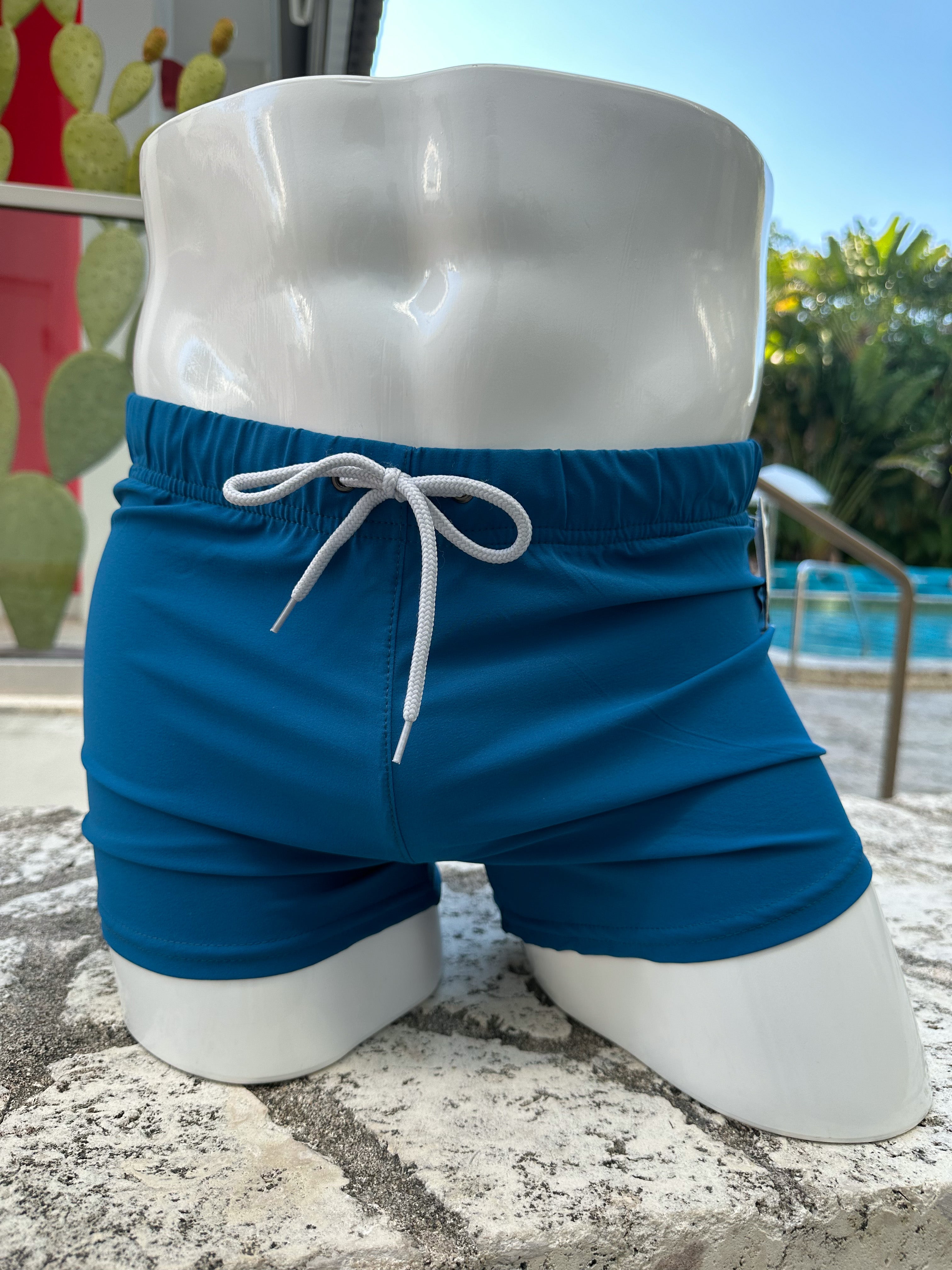 Cobalt pool shorts | MEN SHORTS | BATTYSTA | OUTFAIR | OUTFAIR