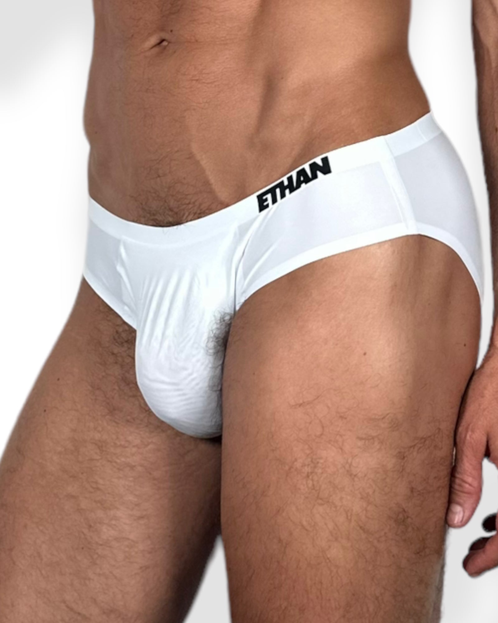 Super White Briefs | MEN UNDERWEAR | ETHAN UNDERWEAR | OUTFAIR | OUTFAIR
