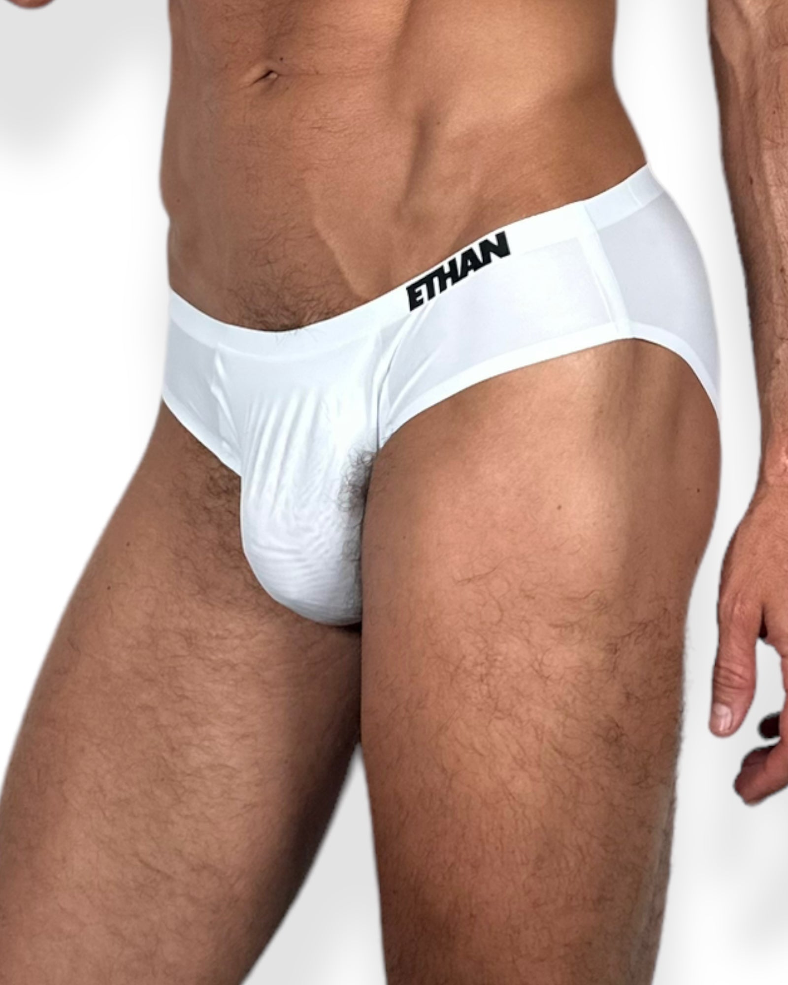 Super White Briefs | MEN UNDERWEAR | ETHAN UNDERWEAR | OUTFAIR | OUTFAIR