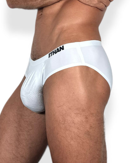 Super White Briefs | MEN UNDERWEAR | ETHAN UNDERWEAR | OUTFAIR | OUTFAIR